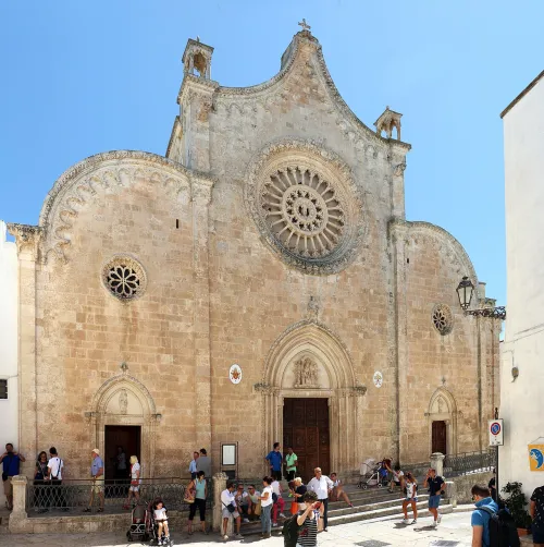 Konkathedrale Santa Maria Assunta in Ostuni, Station 3 auf dem selbstgeführten Stadtrundgang
