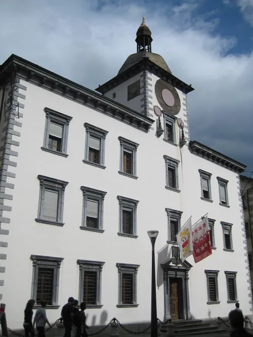 Hôtel de Ville in Sitten, Station 3 auf dem selbstgeführten Stadtrundgang