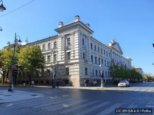Museum der Okkupationen und Freiheitskämpfe in Vilnius, Station 1 auf dem selbstgeführten Stadtrundgang