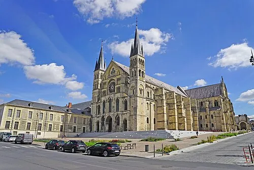 Basilique Saint-Remi in Reims, stop 3 on the self-guided walking tour