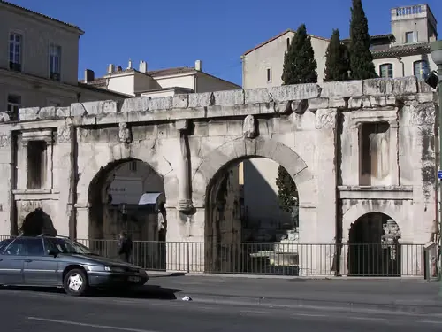 Porte d'Auguste in Nîmes, stop 3 on the self-guided walking tour