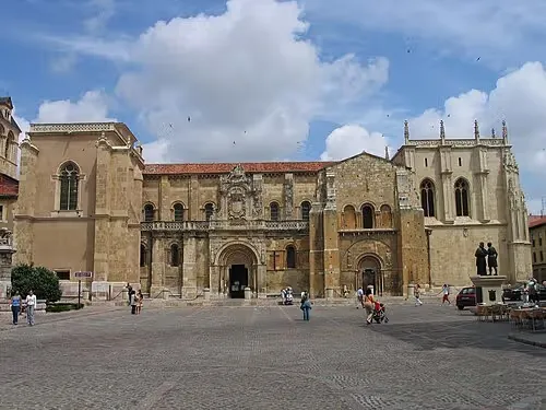 Basílica de San Isidoro in León, stop 6 on the self-guided walking tour