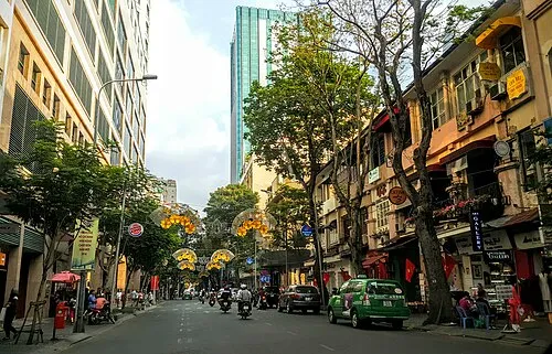 Dong Khoi Straße in Ho-Chi-Minh-Stadt, Station 6 auf dem selbstgeführten Stadtrundgang
