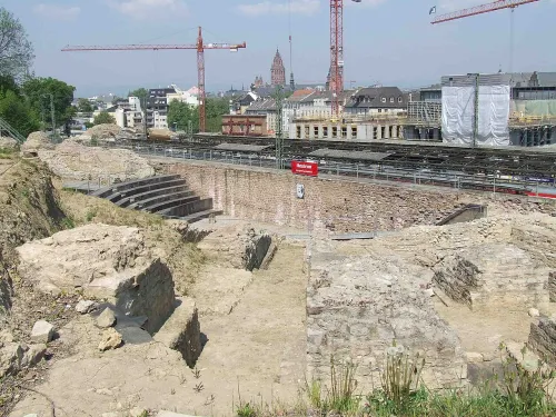 Römisches Theater Mainz, Station 6 auf dem selbstgeführten Stadtrundgang