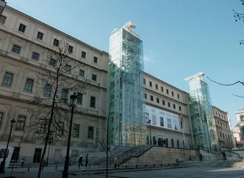 Centro Reina Sofía in Madrid, Station 9 auf dem selbstgeführten Stadtrundgang