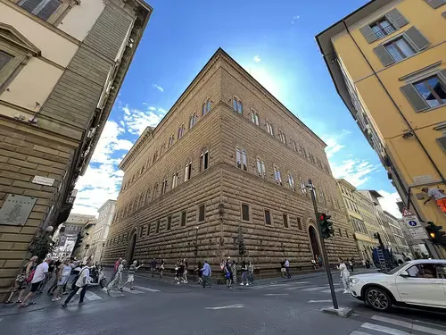 Palazzo Strozzi in Florenz, Station 4 auf dem selbstgeführten Stadtrundgang