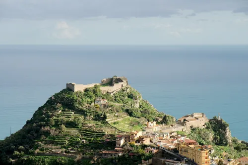 Castello Saraceno in Taormina, Station 3 auf dem selbstgeführten Stadtrundgang