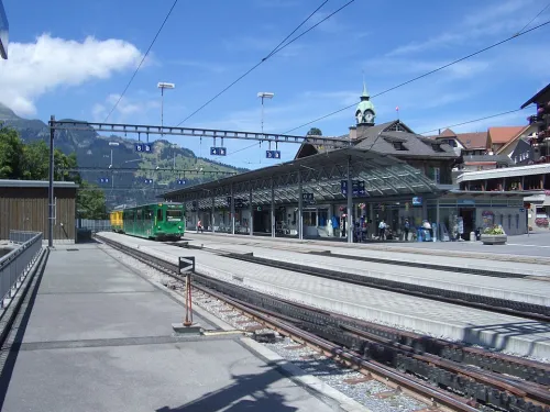 Bahnhof Wengen, Station 1 auf dem selbstgeführten Stadtrundgang