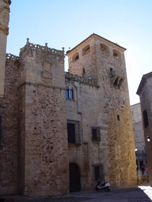Palacio de los Golfines de Abajo in Cáceres, Station 4 auf dem selbstgeführten Stadtrundgang