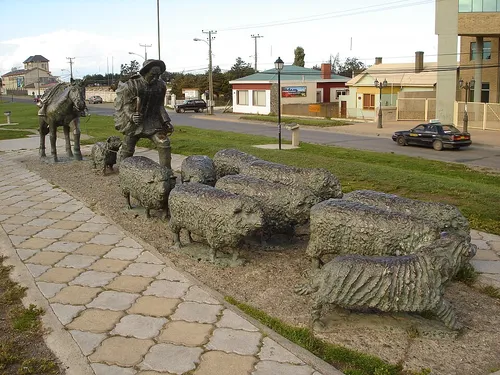 Monumento al Ovejero in Punta Arenas, Station 7 auf dem selbstgeführten Stadtrundgang
