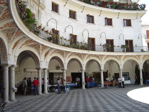 Plaza del Cabildo in Sevilla, Station 7 auf dem selbstgeführten Stadtrundgang
