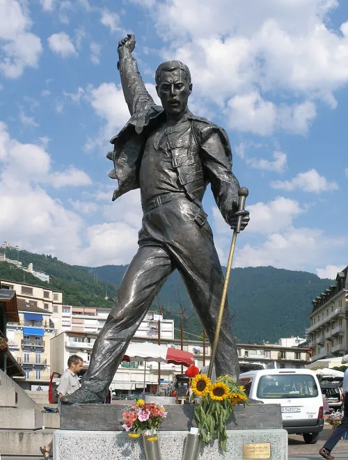 Freddie-Mercury-Statue in Montreux, Station 2 auf dem selbstgeführten Stadtrundgang