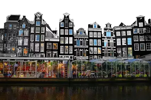 Bloemenmarkt in Amsterdam, Station 3 auf dem selbstgeführten Stadtrundgang