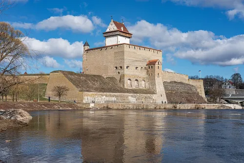 Hermannsfeste in Narva, Station 1 auf dem selbstgeführten Stadtrundgang
