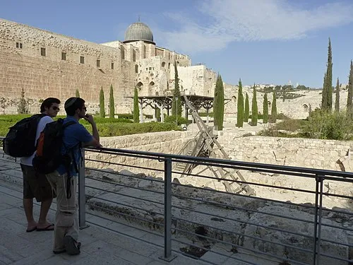 Jerusalem Archaeological Park, stop 6 on the self-guided walking tour