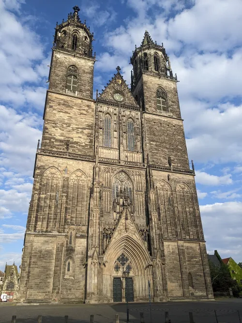Magdeburger Dom, Station 1 auf dem selbstgeführten Stadtrundgang