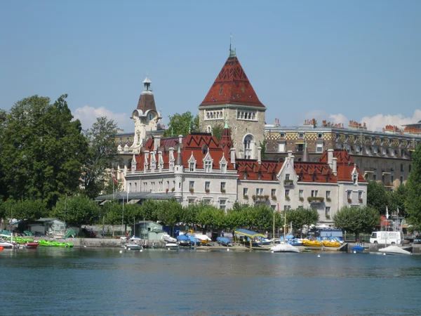 Schloss Ouchy in Lausanne, Station 11 auf dem selbstgeführten Stadtrundgang