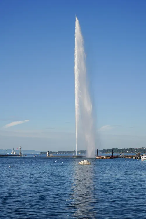 Jet d'Eau in Geneva, stop 8 on the self-guided walking tour