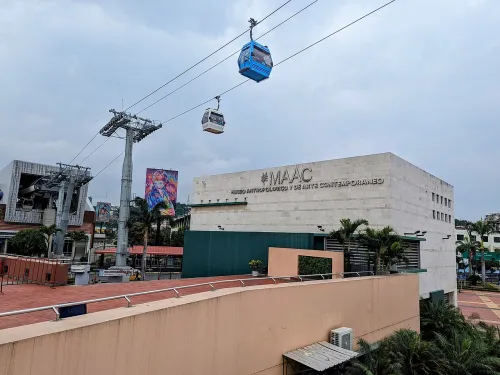 Museo Antropológico y de Arte Contemporáneo in Guayaquil, Station 7 auf dem selbstgeführten Stadtrundgang