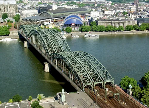 Hohenzollernbrücke in Köln, Station 11 auf dem selbstgeführten Stadtrundgang