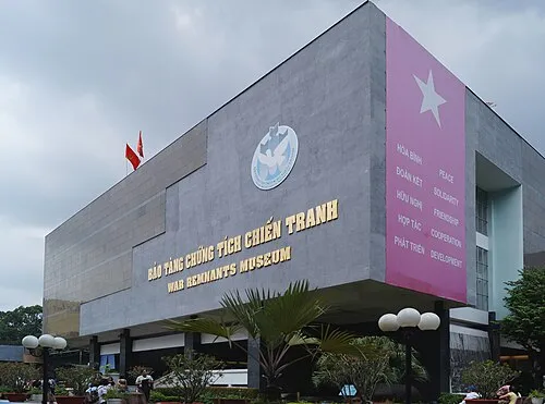 Museum der Kriegsreste in Ho-Chi-Minh-Stadt, Station 2 auf dem selbstgeführten Stadtrundgang