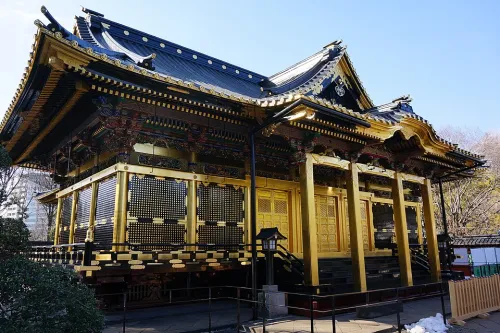 Ueno Toshogu Shrine in Tokyo, stop 5 on the self-guided walking tour