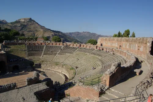 Antikes Theater Taormina, Station 1 auf dem selbstgeführten Stadtrundgang