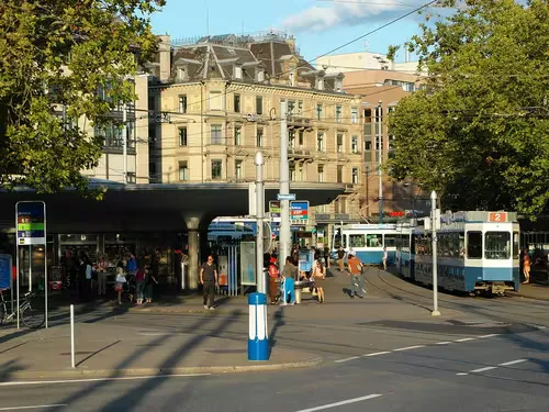 Bellevue in Zürich, Station 10 auf dem selbstgeführten Stadtrundgang