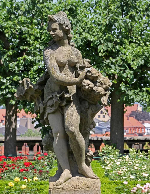 Rose Garden of the Neue Residenz in Bamberg, stop 9 on the self-guided walking tour