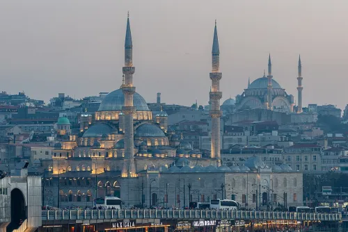Neue Moschee in Istanbul, Station 10 auf dem selbstgeführten Stadtrundgang