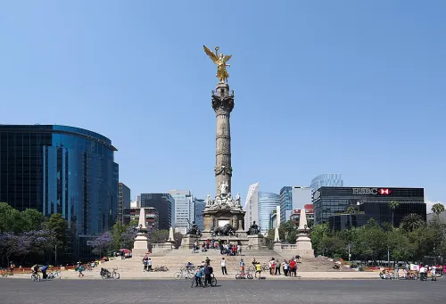 Ángel de la Independencia in Mexico City, stop 3 on the self-guided walking tour