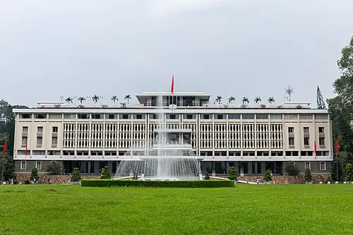 Wiedervereinigungspalast in Ho-Chi-Minh-Stadt, Station 1 auf dem selbstgeführten Stadtrundgang